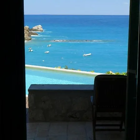 Caltabania Apartment *