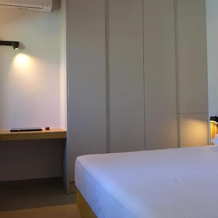 Caltabania Agios Nikitas