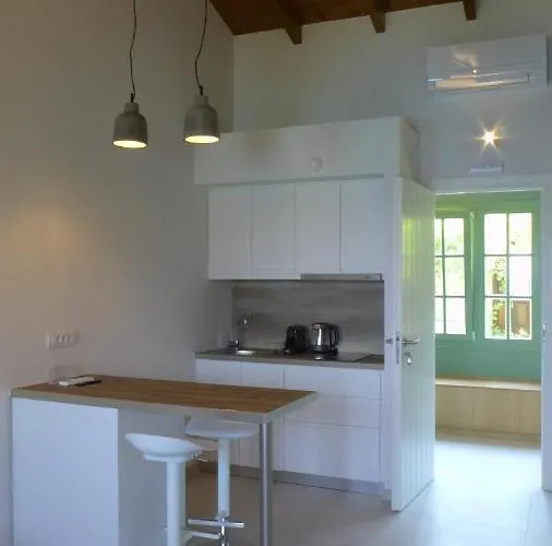 Caltabania Apartment Agios Nikitas