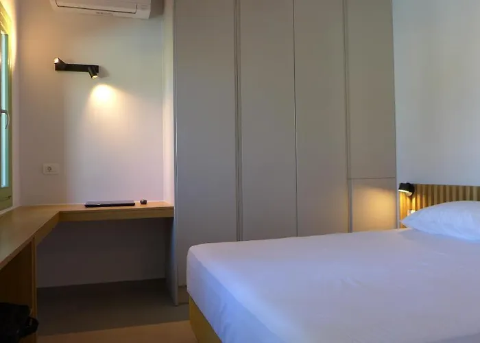 Caltabania Agios Nikitas